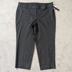 LEYLA WOMAN, Stretchy Black Front Zip Straight Leg Crop Career Pants; Size 20W